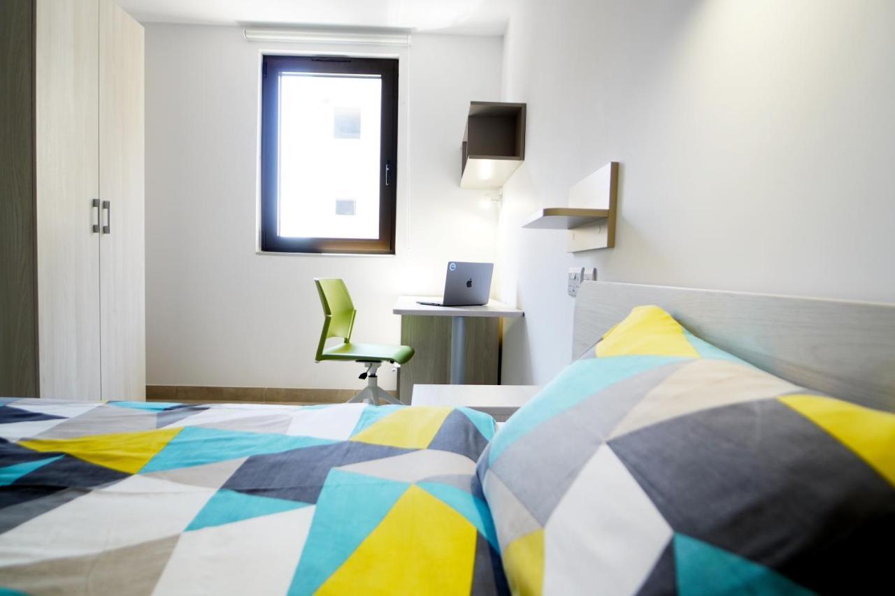 Campus Hub Albergue Msida Exterior foto